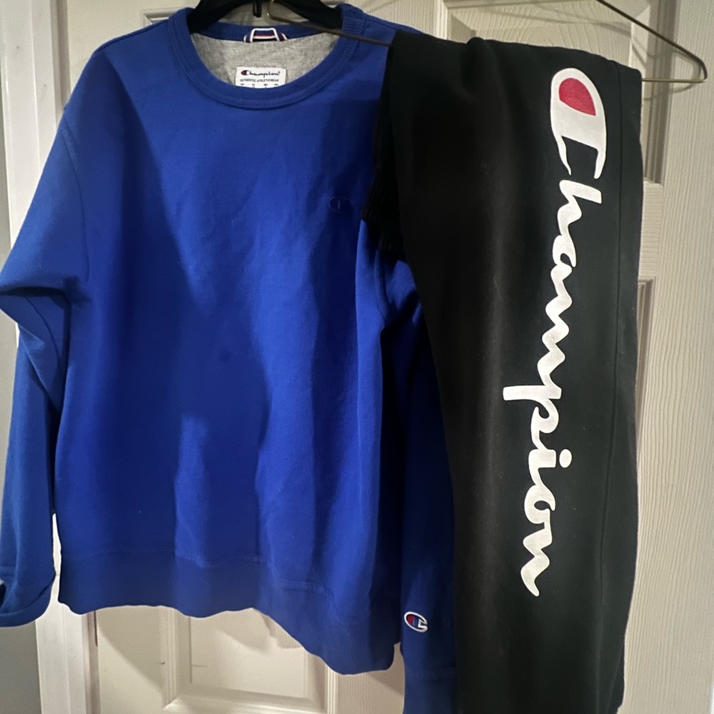 Champion Royal Blue Sweatshirt & black champion joggers